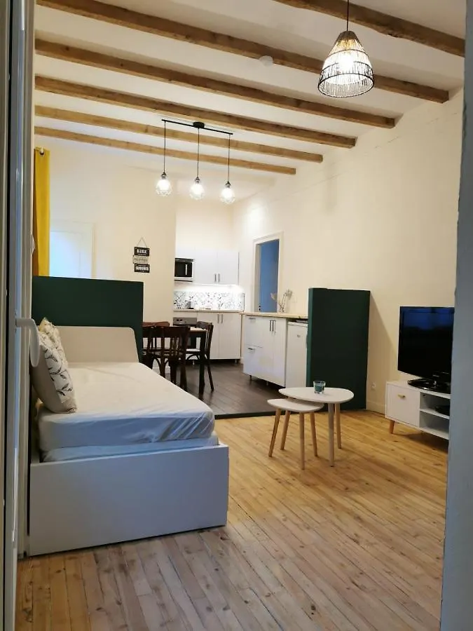 Apartment Gites De La Souliere Aubin